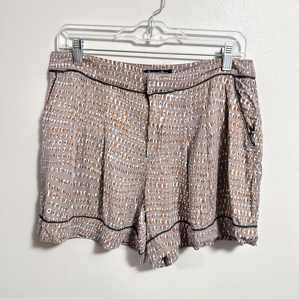 Broadway & Broome Boho Feather Paint Patterned Gray Orange Shorts Womens Medium